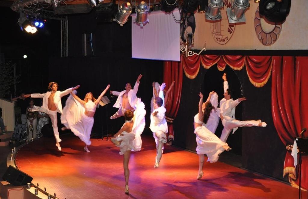 ホテル Alessidamo Club メタポント エクステリア 写真